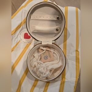 Sezane Jewelry Case - Like New! ✨